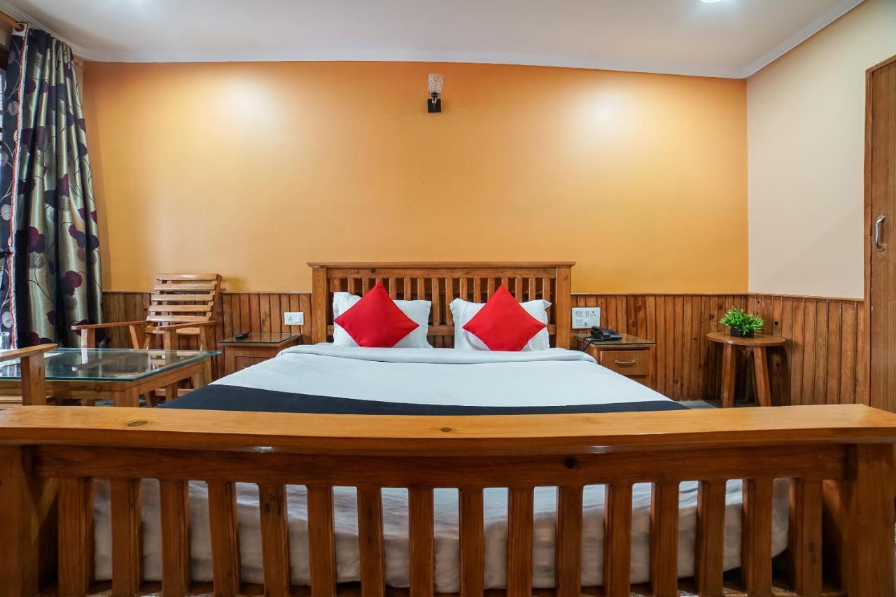 Capital O 47240 Hotel Blossom Resort Kausani Eksteriør billede