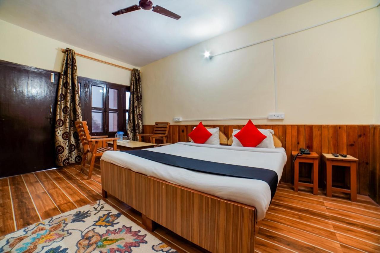 Capital O 47240 Hotel Blossom Resort Kausani Eksteriør billede